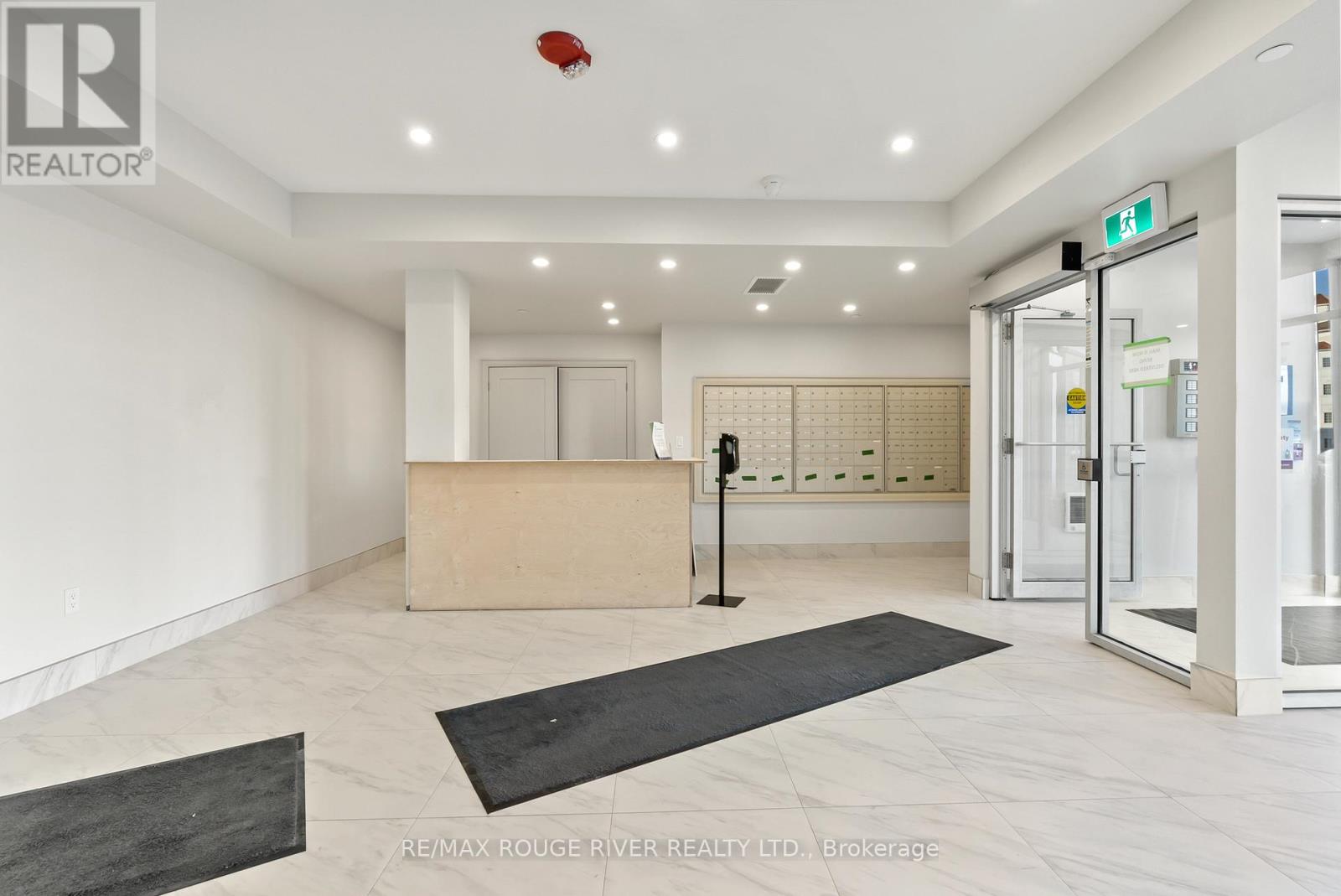 117 - 50 Lakebreeze Drive, Clarington (Newcastle), Ontario  L1B 0V9 - Photo 5 - E12431732