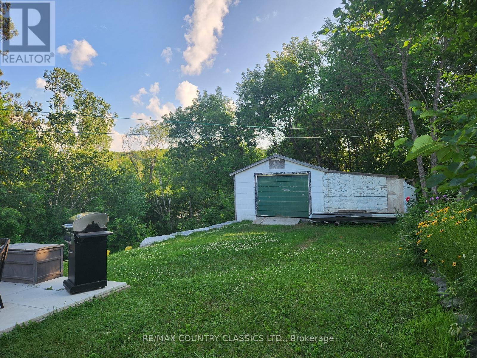 12 Hastings Street S, Bancroft (Bancroft Ward), Ontario  K0L 1C0 - Photo 11 - X12431756