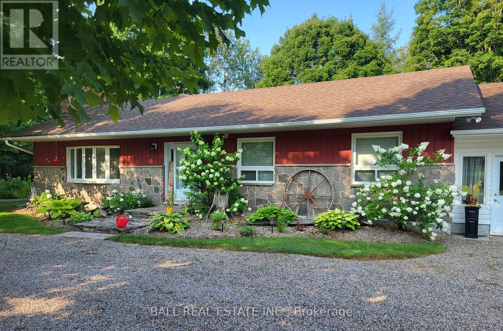 1017 Clement Lake Road, Highlands East (Monmouth), Ontario  K0L 3C0 - Photo 3 - X12431813