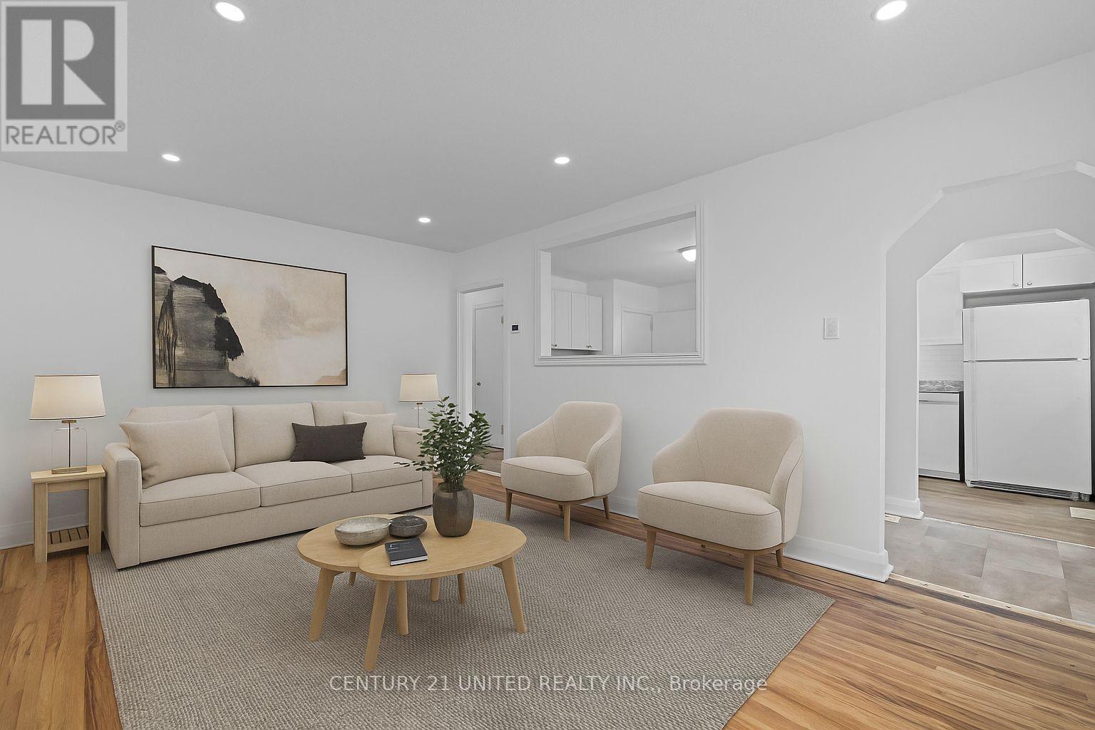 185 Dumble Avenue, Peterborough (Northcrest Ward 5), Ontario  K9H 5B3 - Photo 9 - X12432073