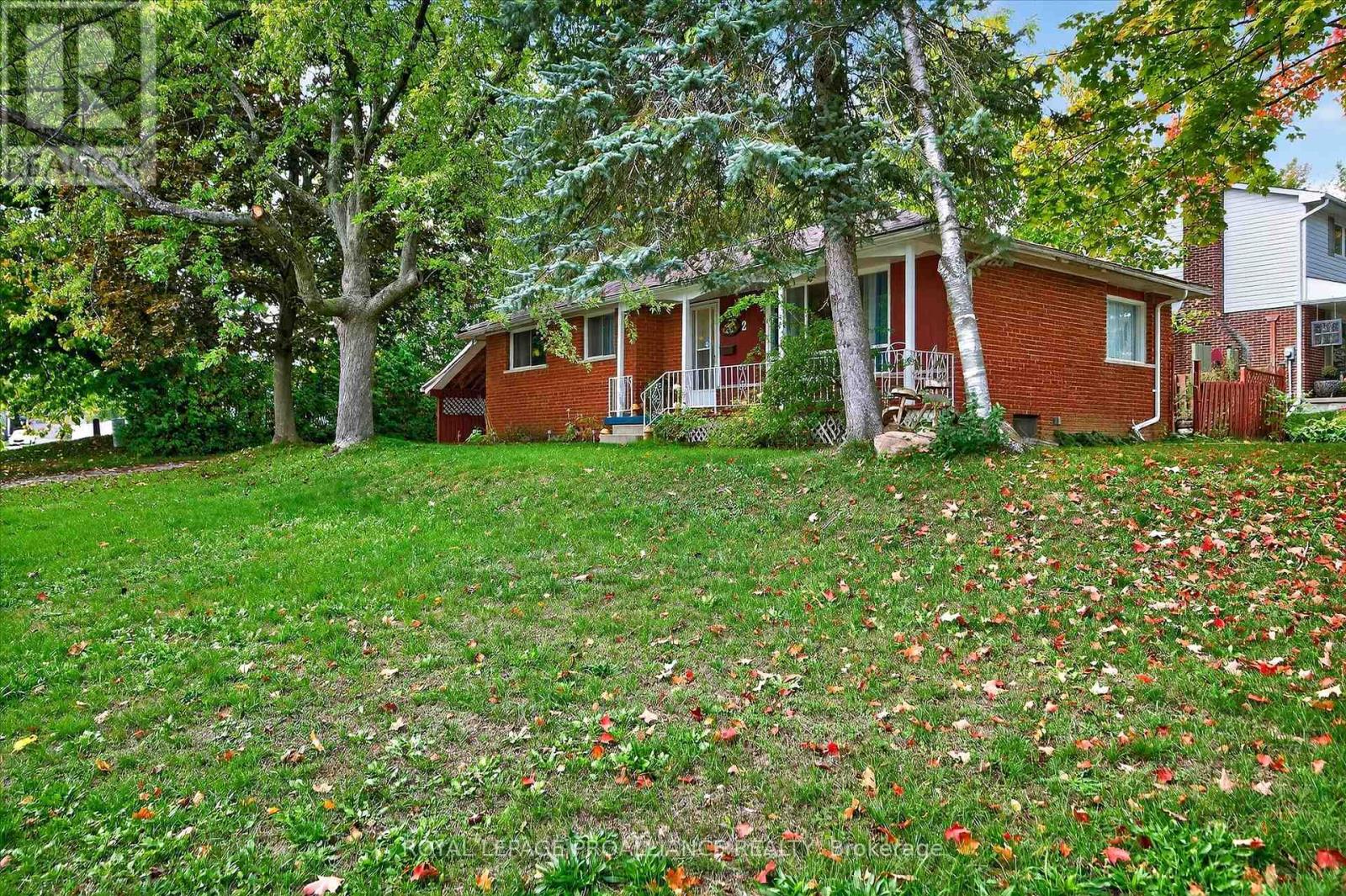 2 Seneca Road, Peterborough (Northcrest Ward 5), Ontario  K9H 6T9 - Photo 48 - X12431992