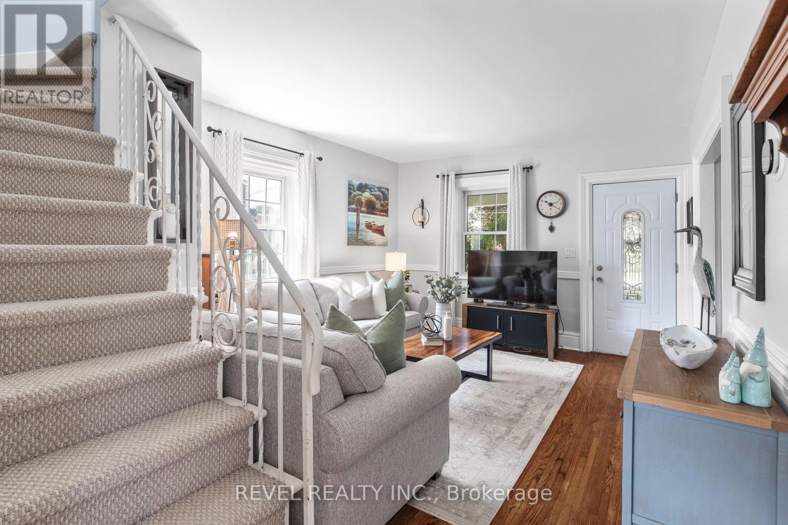 35 Glenelg Street E, Kawartha Lakes (Lindsay), Ontario  K9V 1Y9 - Photo 14 - X12432168