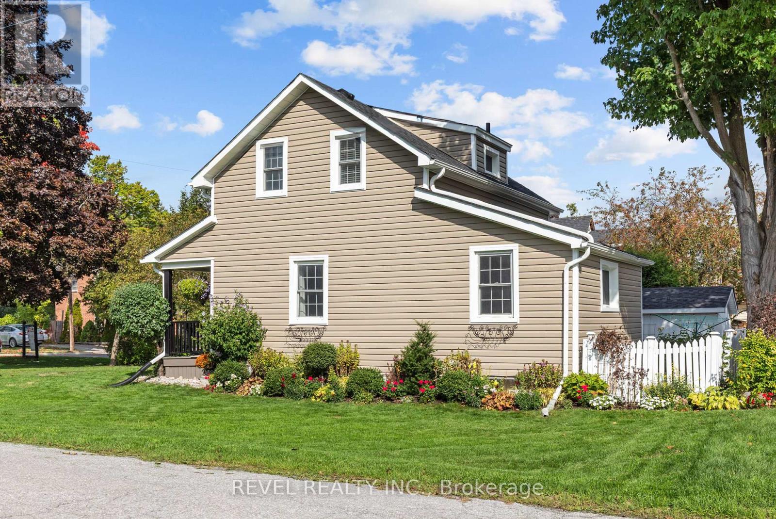 35 Glenelg Street E, Kawartha Lakes (Lindsay), Ontario  K9V 1Y9 - Photo 41 - X12432168