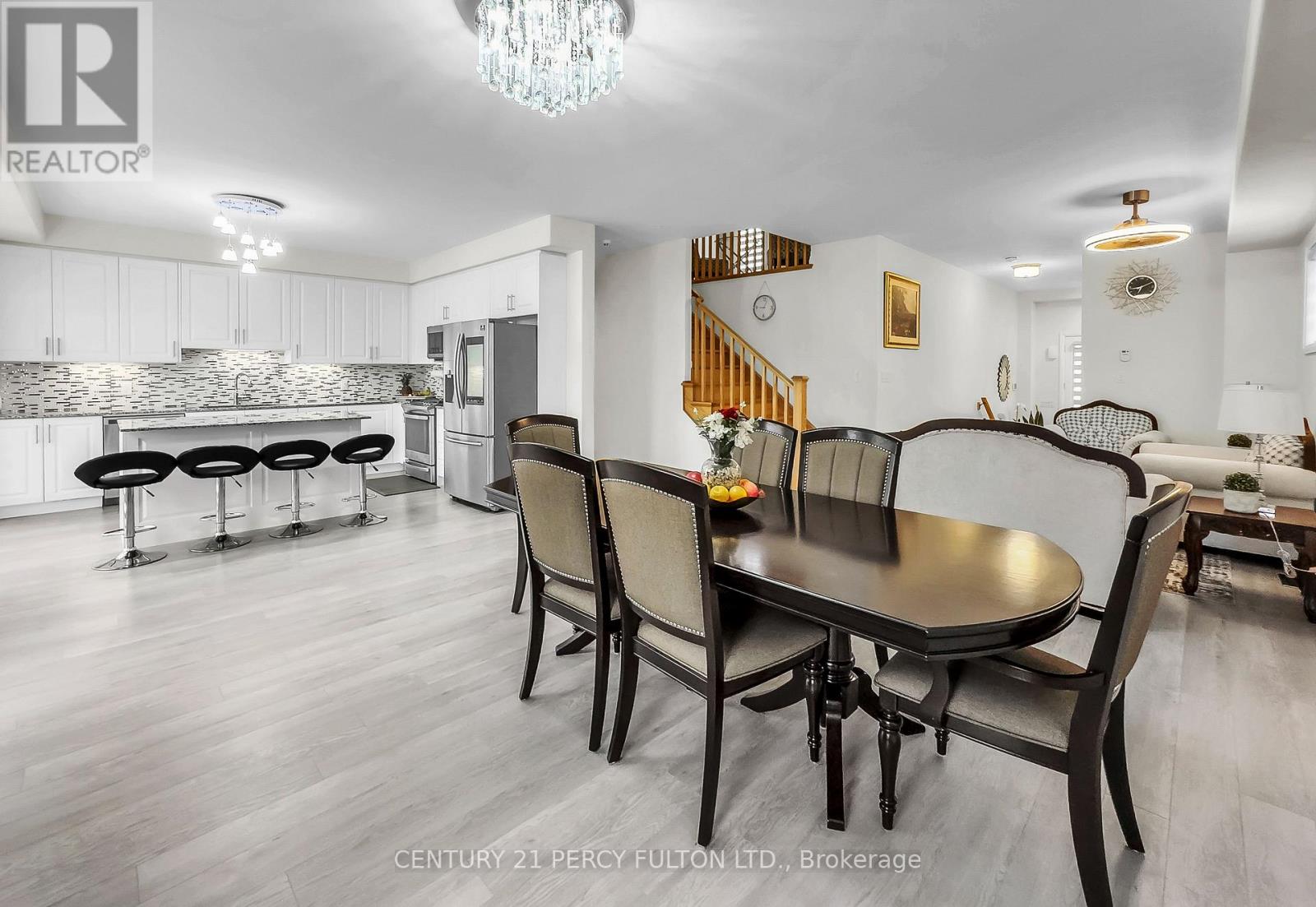 302 Cullen Trail, Peterborough (Northcrest Ward 5), Ontario  K9H 0J8 - Photo 12 - X12432060