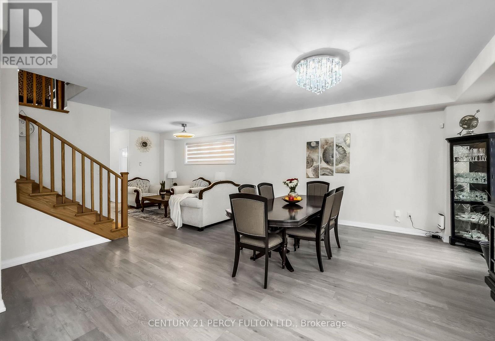 302 Cullen Trail, Peterborough (Northcrest Ward 5), Ontario  K9H 0J8 - Photo 17 - X12432060