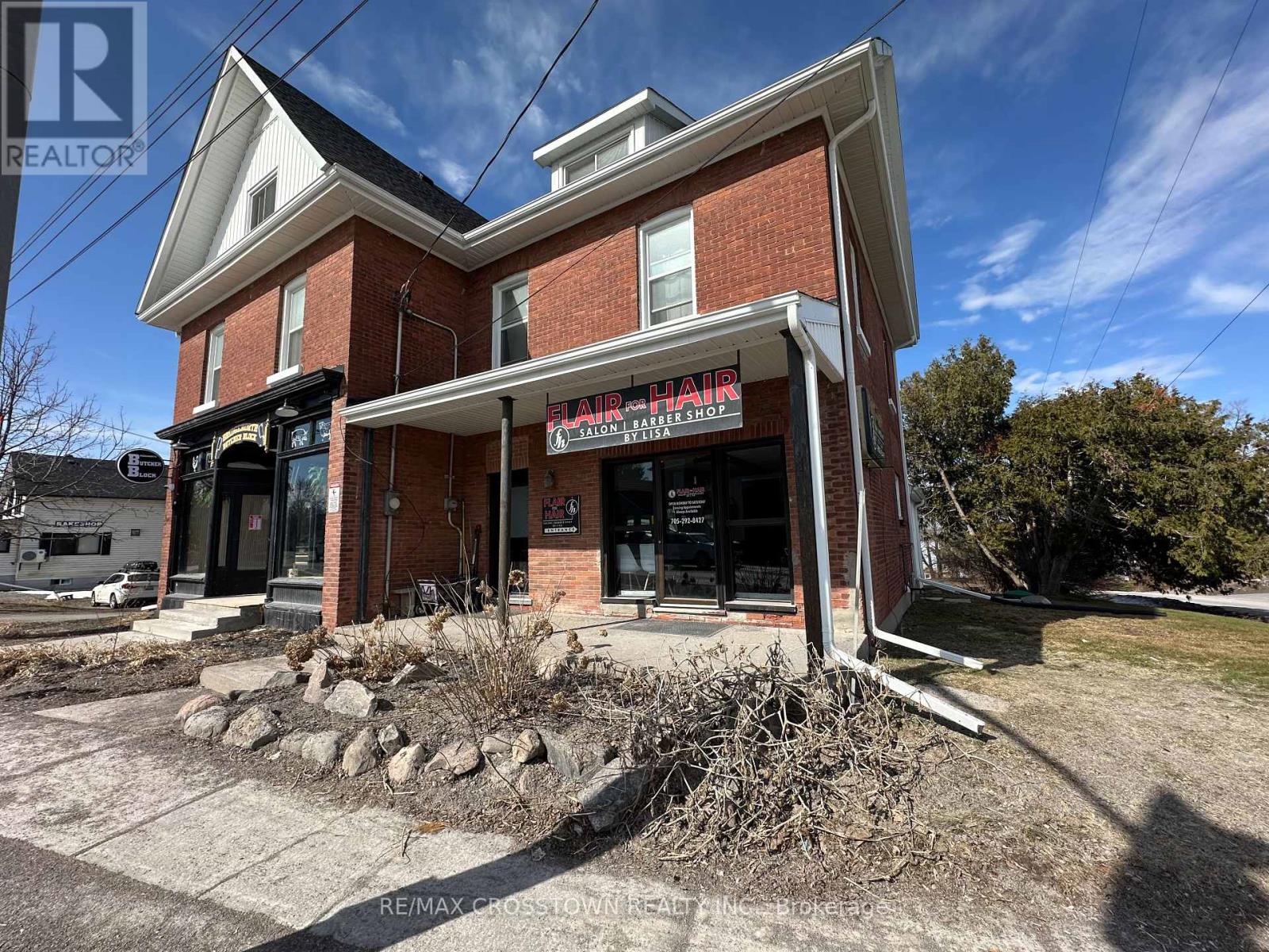822 Ward Street, Selwyn, Ontario  K0L 1H0 - Photo 12 - X12432122