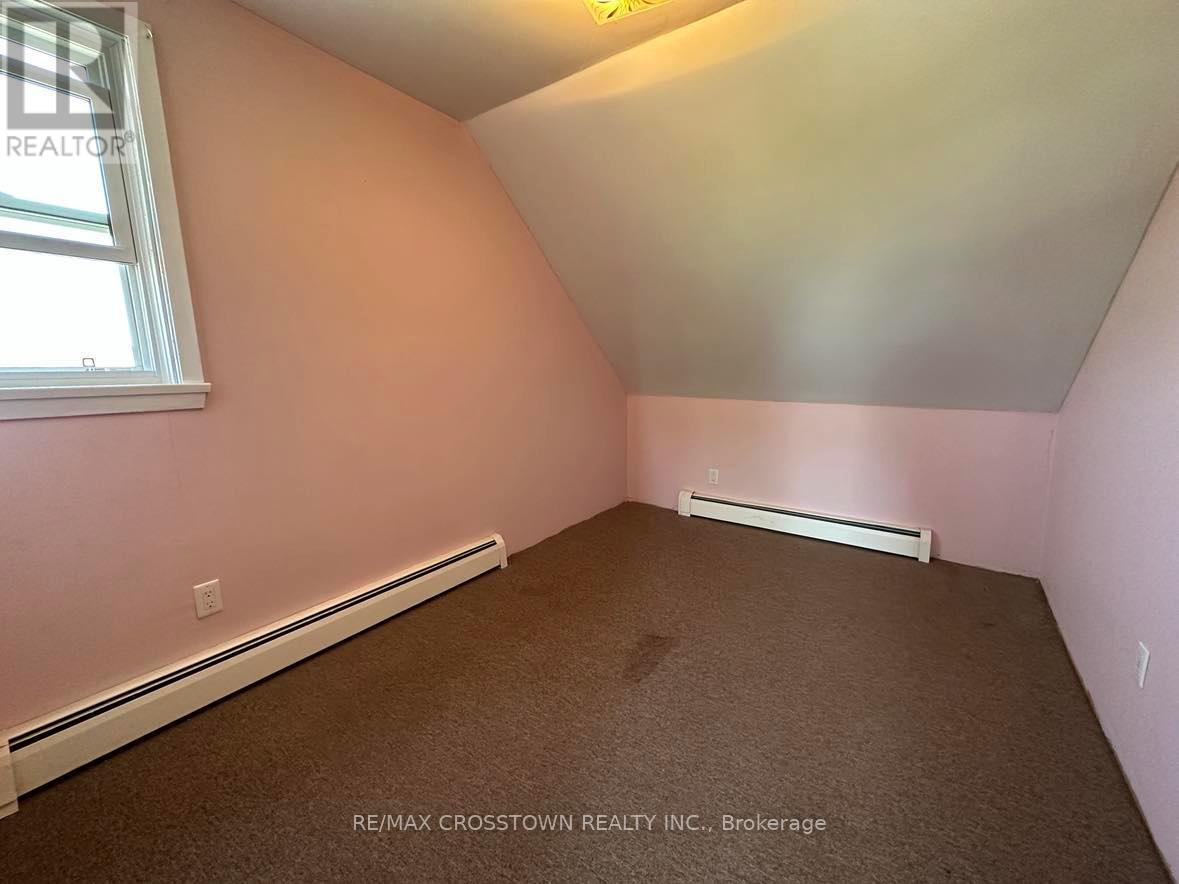 822 Ward Street, Selwyn, Ontario  K0L 1H0 - Photo 16 - X12432122