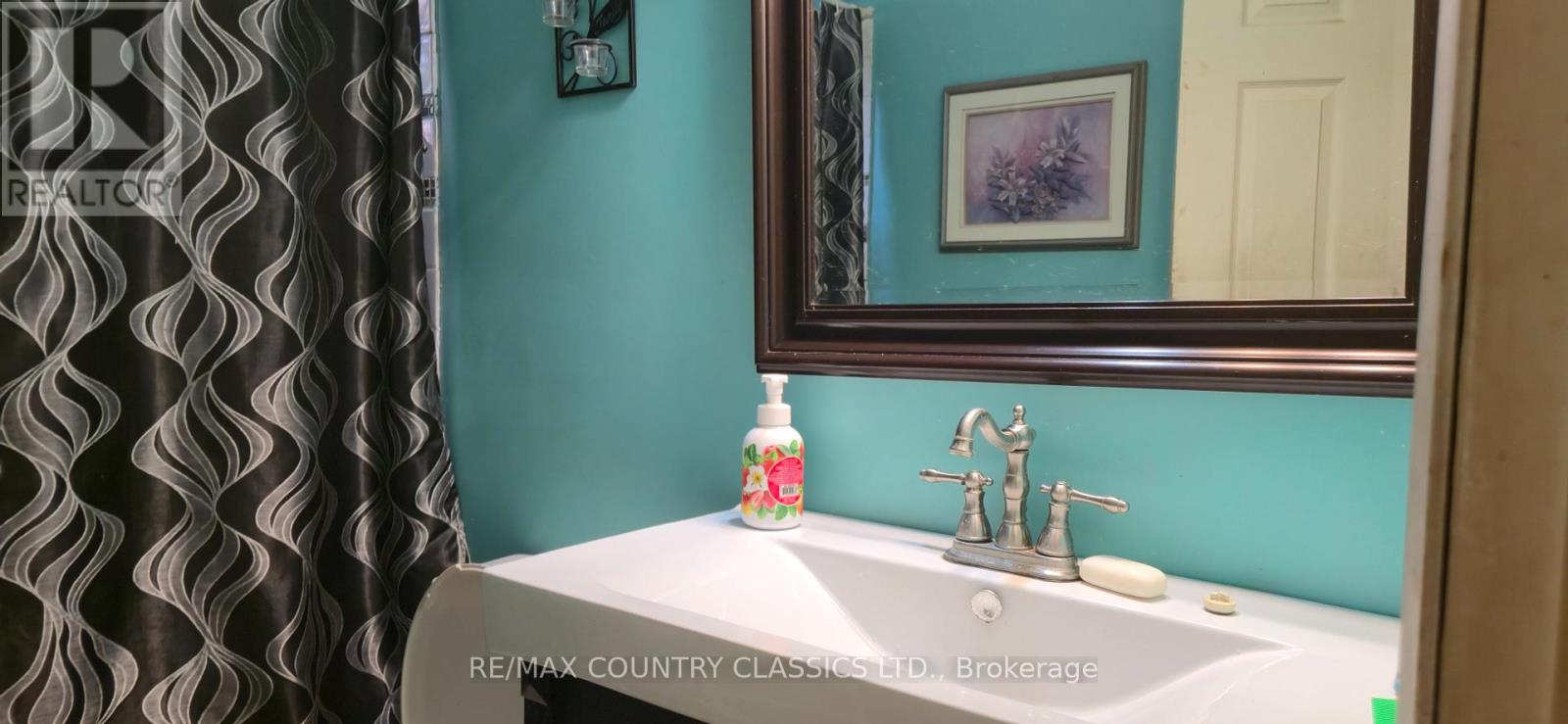 7 Hemlock Street, Highlands East (Cardiff Ward), Ontario  K0L 1M0 - Photo 11 - X12432373