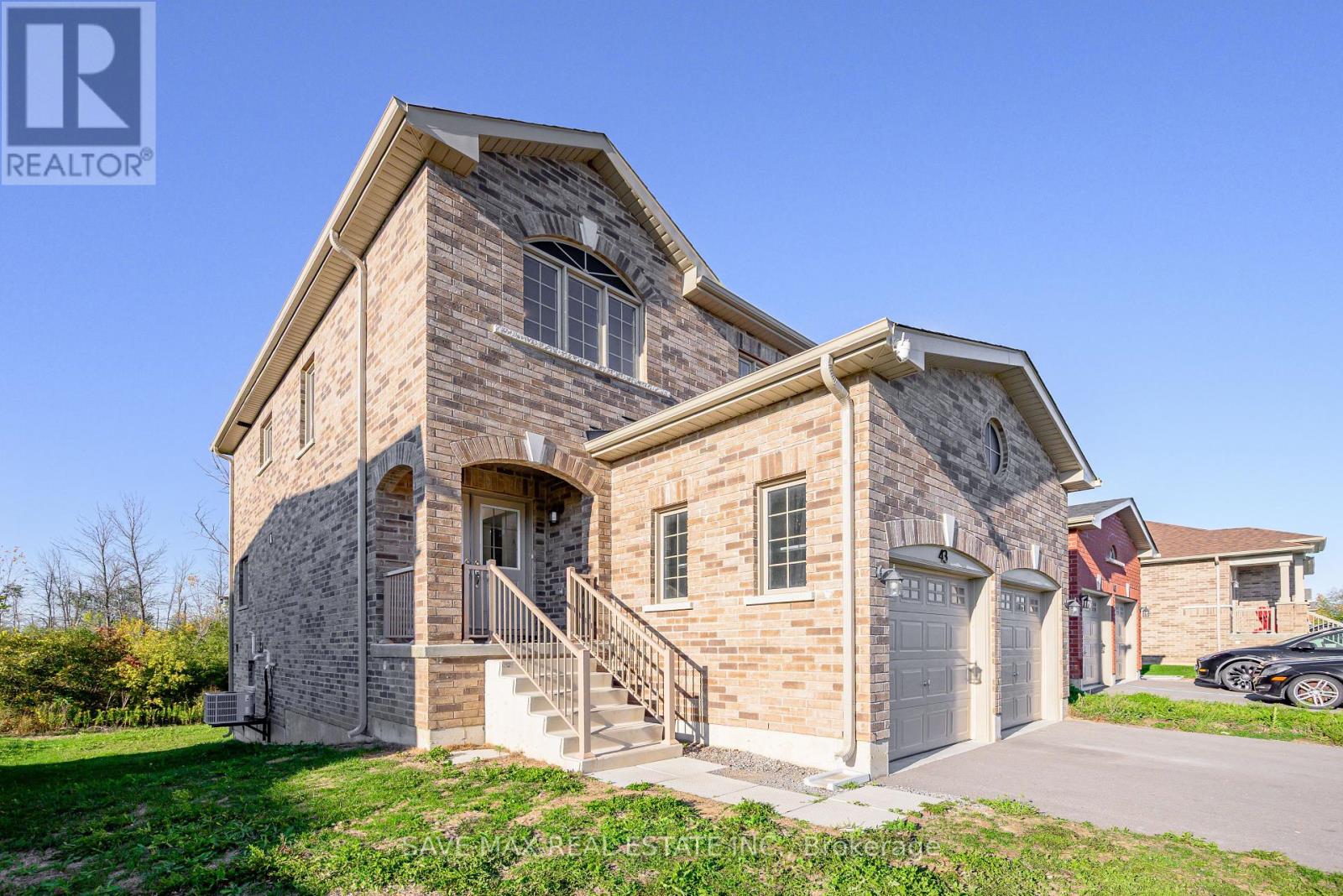 43 Carew Boulevard, Kawartha Lakes (Lindsay), Ontario  K9V 0P7 - Photo 5 - X12432424