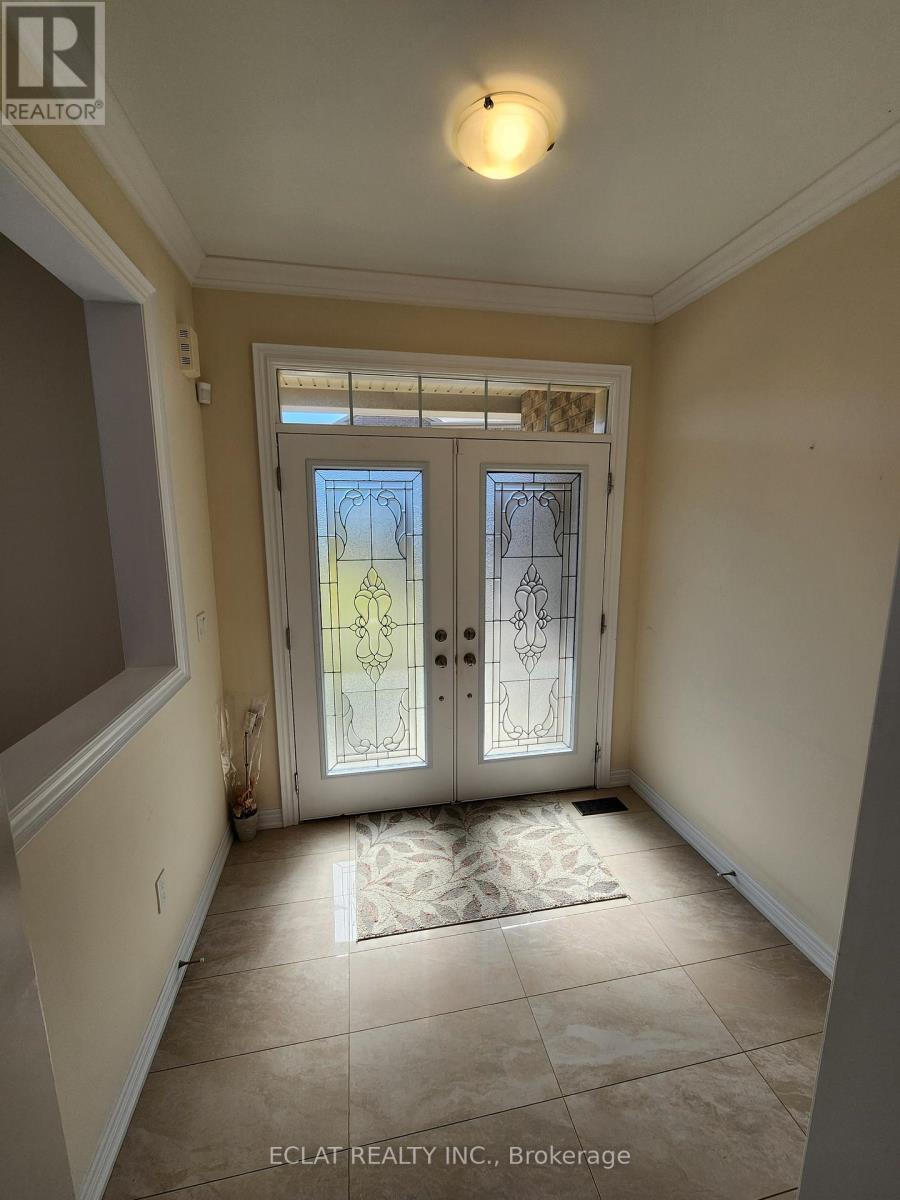 14 Aldridge Lane, Clarington (Newcastle), Ontario  L1B 0V6 - Photo 3 - E12433153