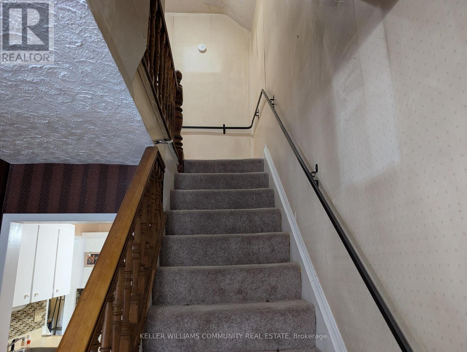 222 London Street, Peterborough (Town Ward 3), Ontario  K9H 2Y9 - Photo 21 - X12433866