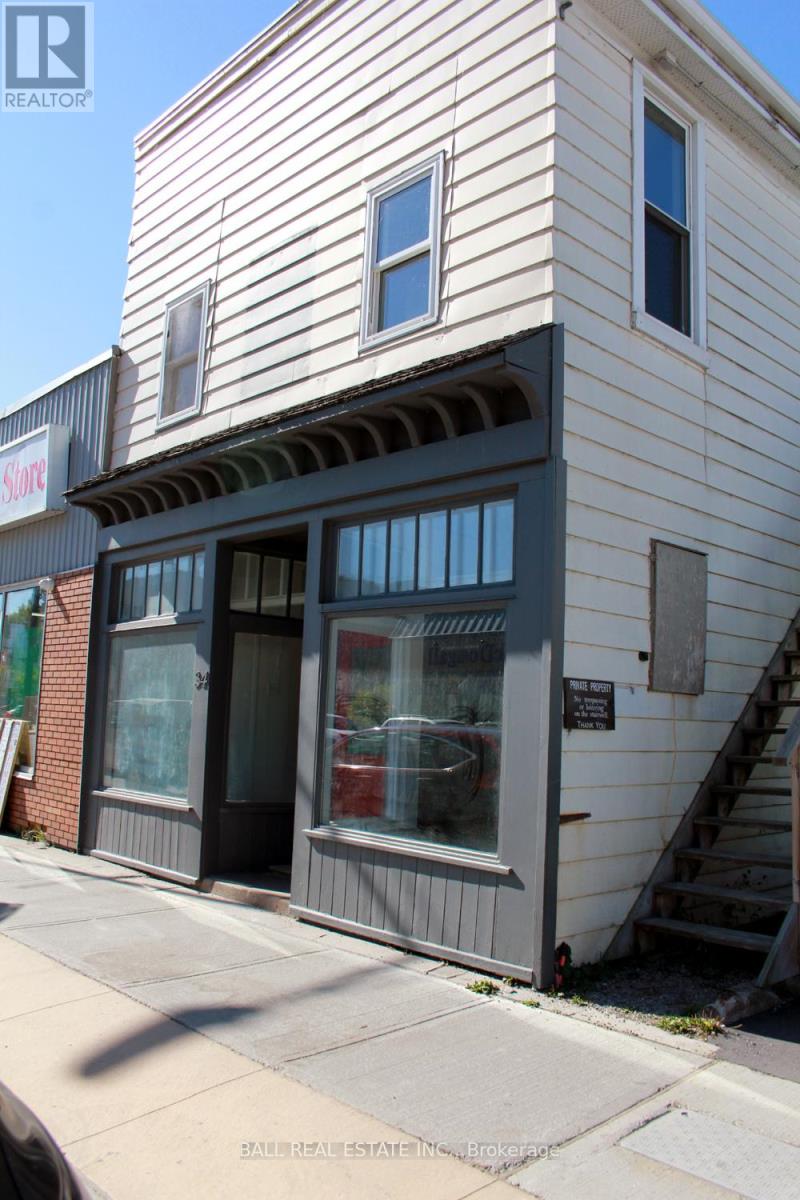 34 Hastings Street N, Bancroft (Bancroft Ward), Ontario  K0L 1C0 - Photo 1 - X12433911