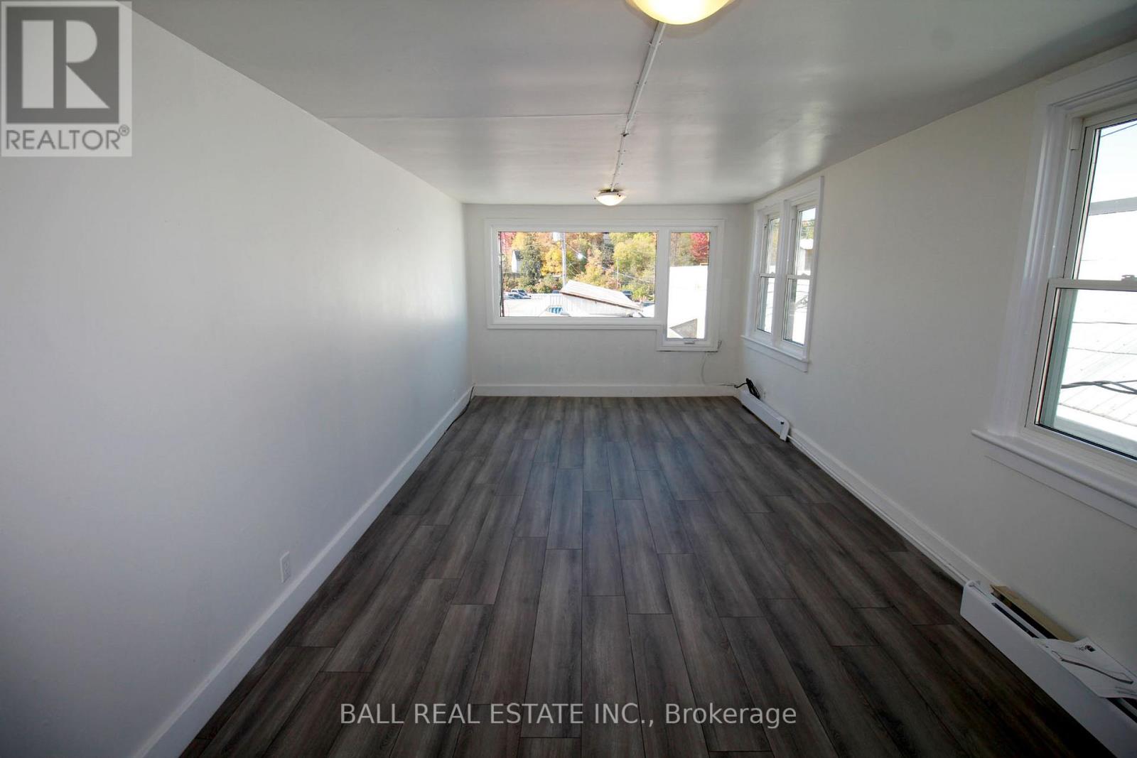 34 Hastings Street N, Bancroft (Bancroft Ward), Ontario  K0L 1C0 - Photo 13 - X12433911