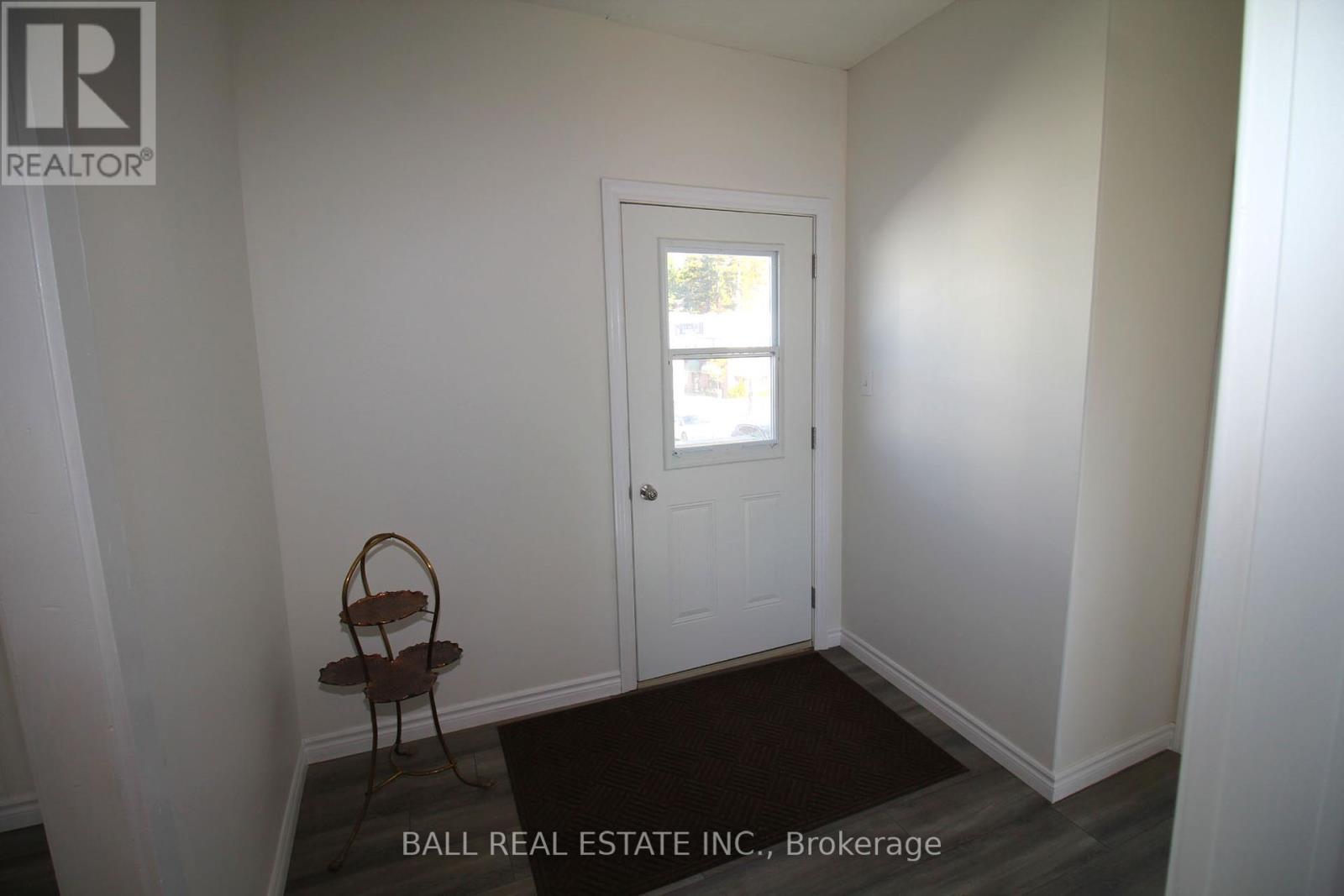 34 Hastings Street N, Bancroft (Bancroft Ward), Ontario  K0L 1C0 - Photo 18 - X12433911