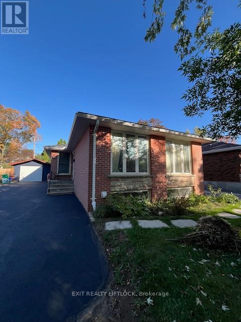 550 Raymond Street, Peterborough (Northcrest Ward 5), Ontario  K9H 5N1 - Photo 1 - X12433929