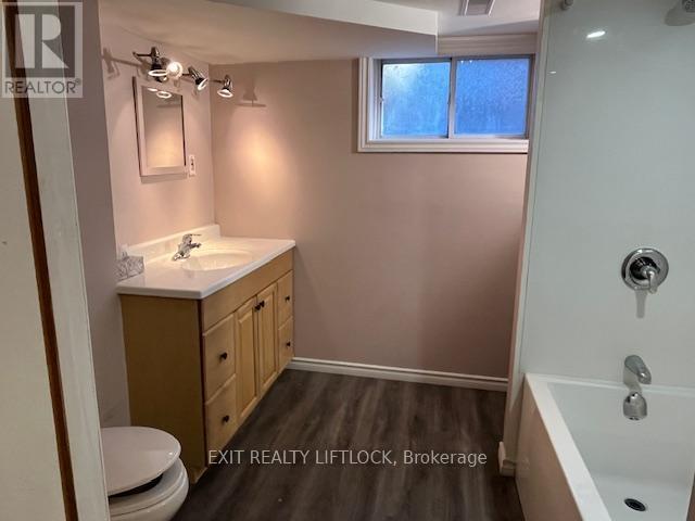 550 Raymond Street, Peterborough (Northcrest Ward 5), Ontario  K9H 5N1 - Photo 11 - X12433929