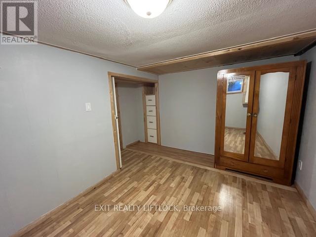 550 Raymond Street, Peterborough (Northcrest Ward 5), Ontario  K9H 5N1 - Photo 14 - X12433929