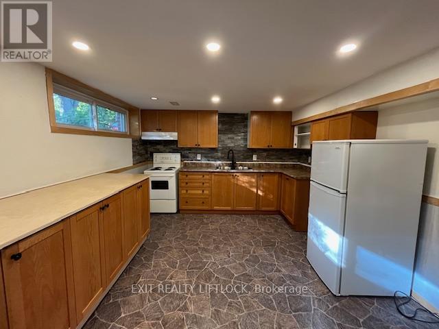 550 Raymond Street, Peterborough (Northcrest Ward 5), Ontario  K9H 5N1 - Photo 7 - X12433929