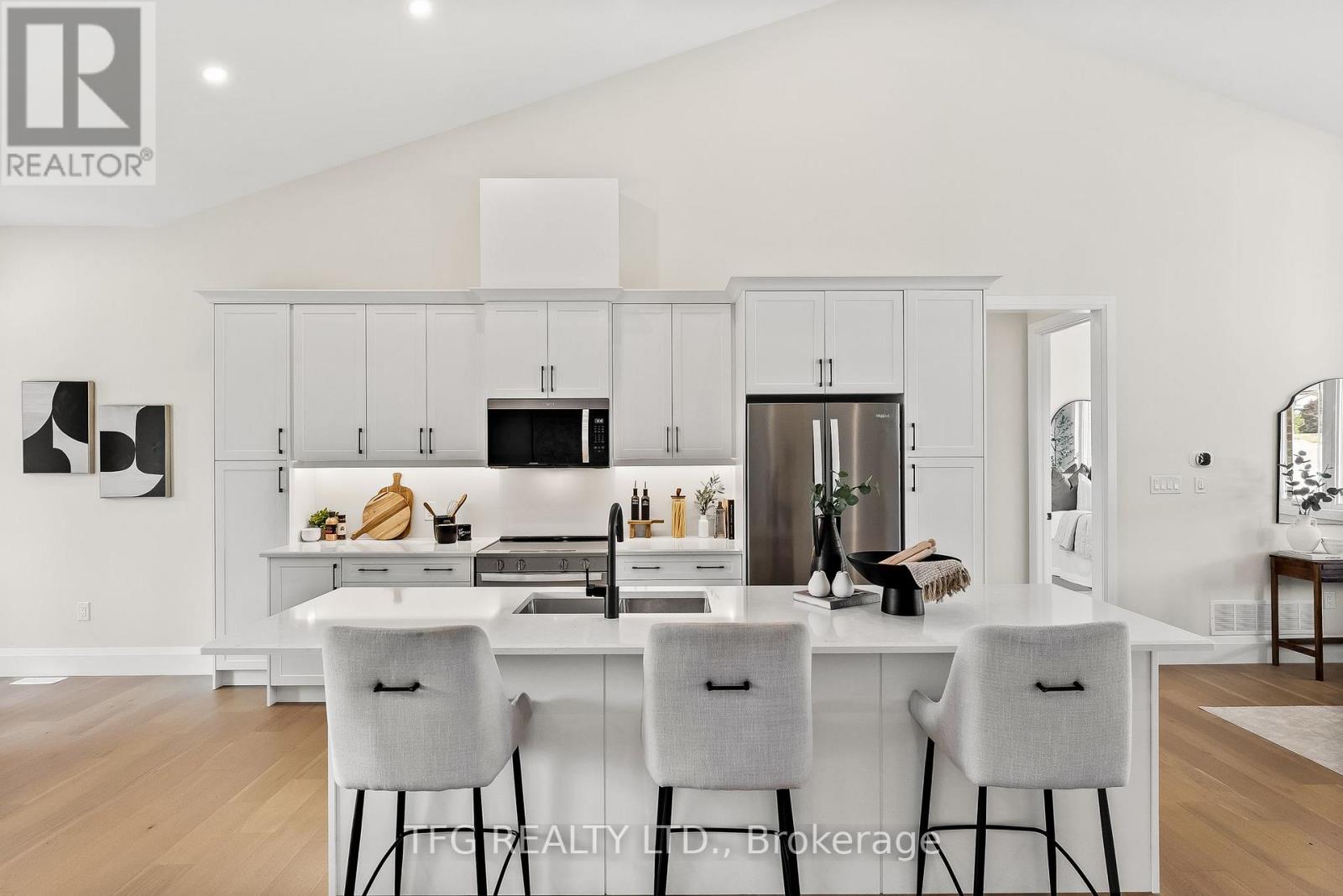 12 Cameron Court, Cavan Monaghan (Cavan Twp), Ontario  L0A 1C0 - Photo 16 - X12434174