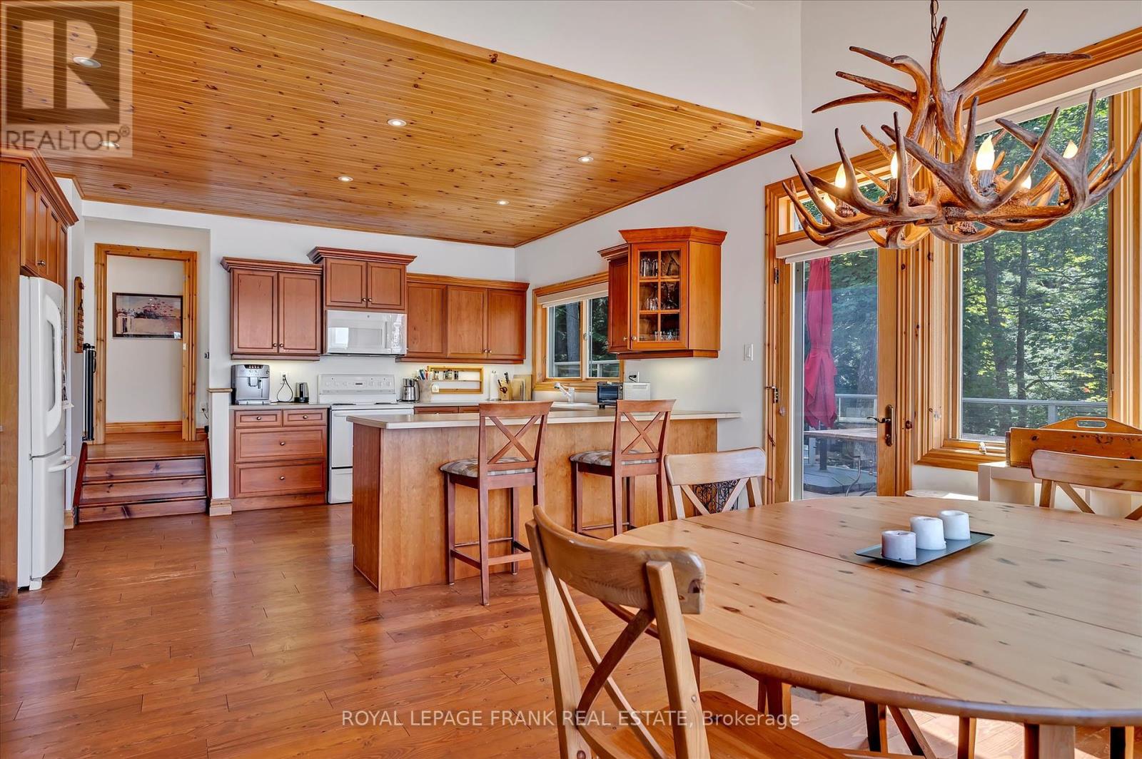 484 Juniper Island, Douro-Dummer, Ontario  K0L 2C0 - Photo 17 - X12434379