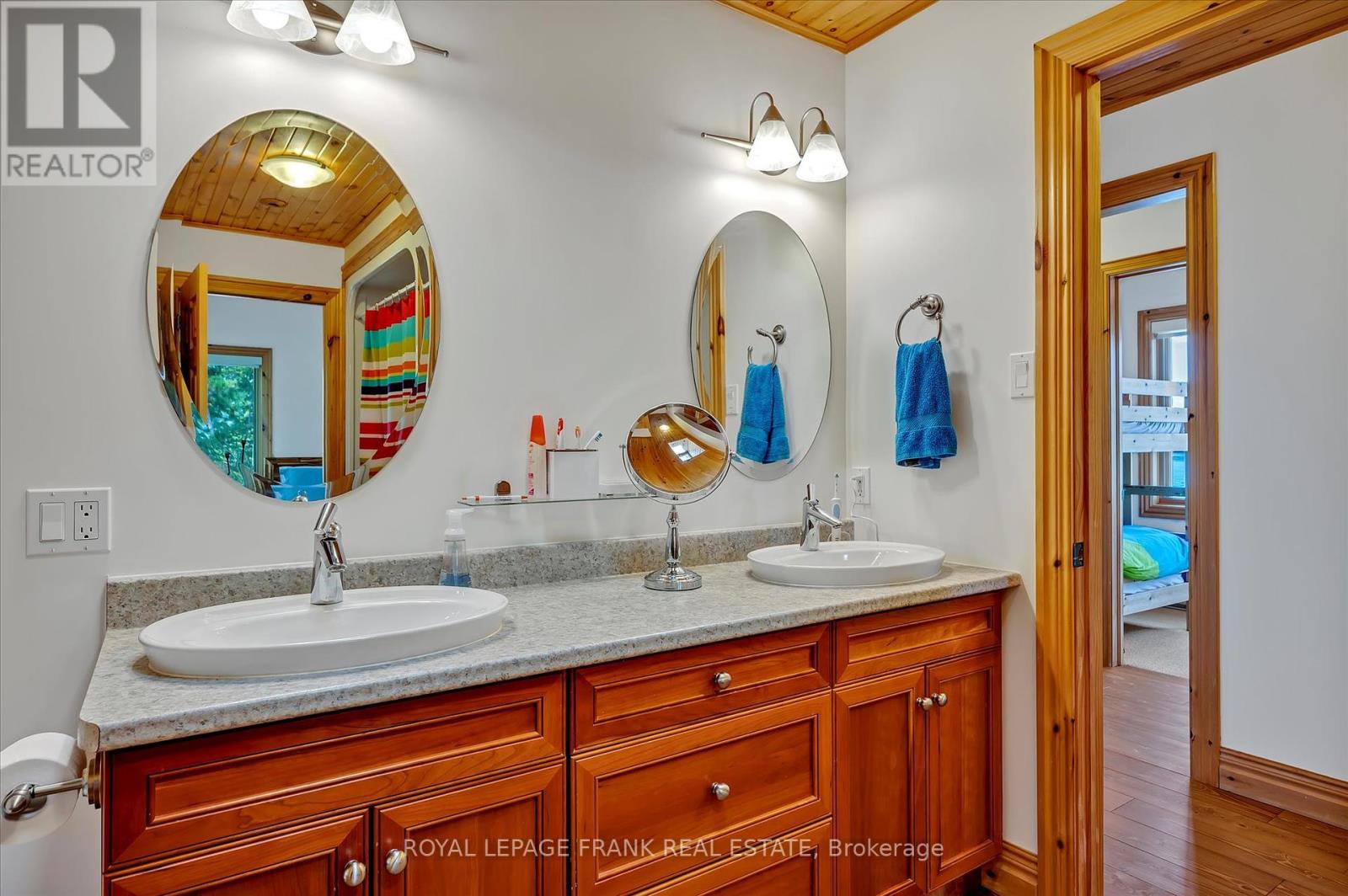 484 Juniper Island, Douro-Dummer, Ontario  K0L 2C0 - Photo 33 - X12434379
