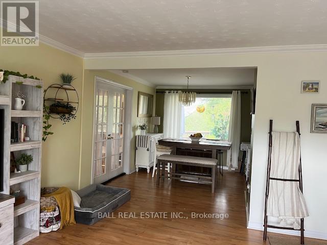 1684 Sherbrooke Street, Peterborough (Monaghan Ward 2), Ontario  K9J 6X4 - Photo 4 - X12434530