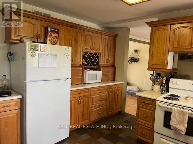 1684 Sherbrooke Street, Peterborough (Monaghan Ward 2), Ontario  K9J 6X4 - Photo 8 - X12434530