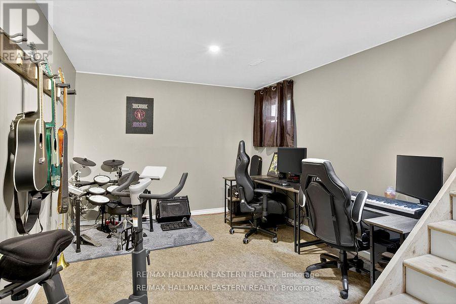 41 Parkview Drive, Peterborough (Northcrest Ward 5), Ontario  K9H 5M5 - Photo 21 - X12434575