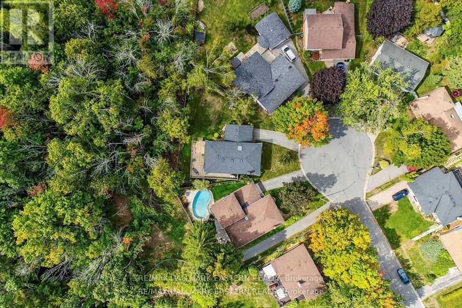 41 Parkview Drive, Peterborough (Northcrest Ward 5), Ontario  K9H 5M5 - Photo 40 - X12434575