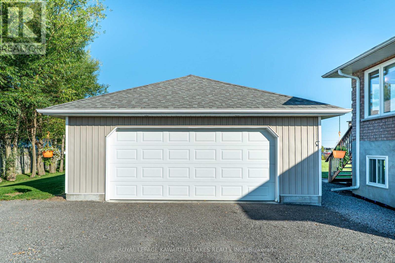 59 Weldon Road, Kawartha Lakes (Lindsay), Ontario  K9V 4R6 - Photo 4 - X12434592