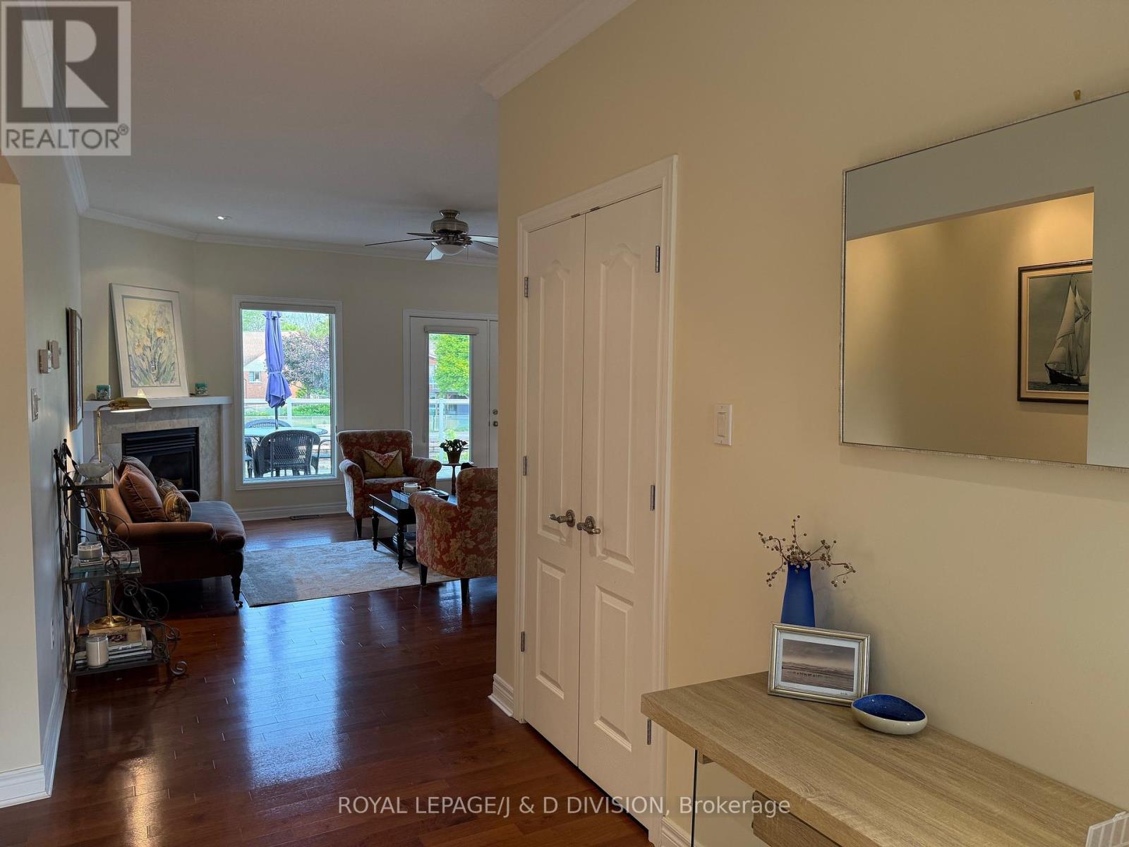 9 Victoria Avenue, Selwyn, Ontario  K0L 2H0 - Photo 4 - X12434436