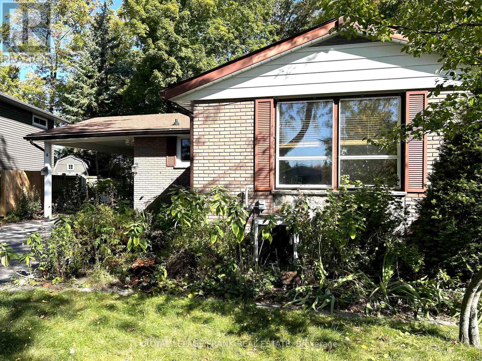 4 Peary Place, Peterborough (Northcrest Ward 5), Ontario  K9H 6Y5 - Photo 2 - X12434795