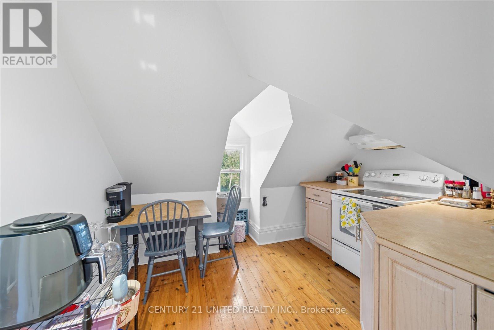 559 Downie Street, Peterborough (Town Ward 3), Ontario  K9H 4J7 - Photo 36 - X12434862