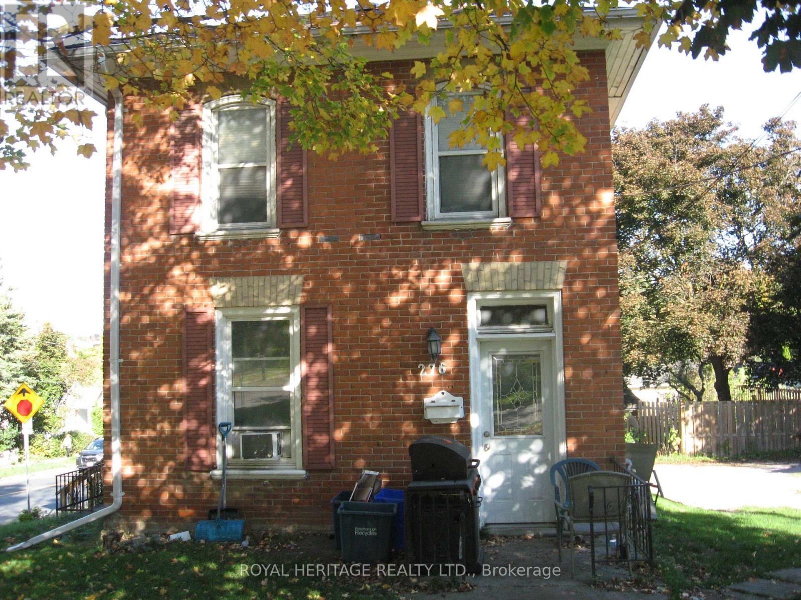 276 Parkhill Road W, Peterborough (Northcrest Ward 5), Ontario  K9H 3H5 - Photo 2 - X12435009