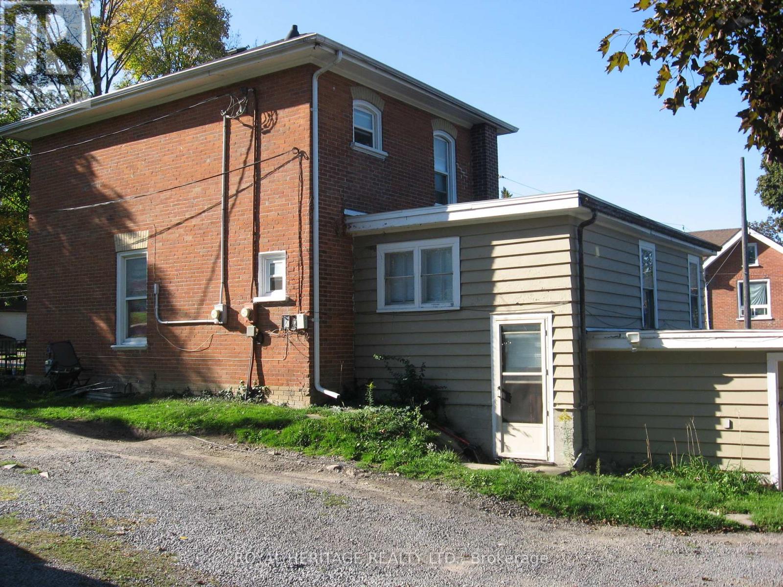 276 Parkhill Road W, Peterborough (Northcrest Ward 5), Ontario  K9H 3H5 - Photo 4 - X12435009