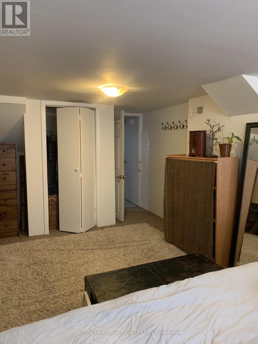 276 Parkhill Road W, Peterborough (Northcrest Ward 5), Ontario  K9H 3H5 - Photo 7 - X12435009