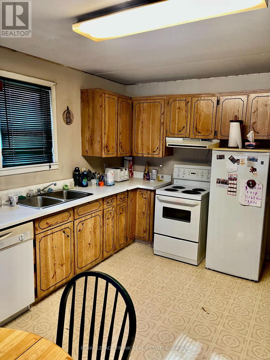 35560 Hwy 28 E, Carlow/mayo (Mayo Ward), Ontario  K0L 1M0 - Photo 7 - X12435043