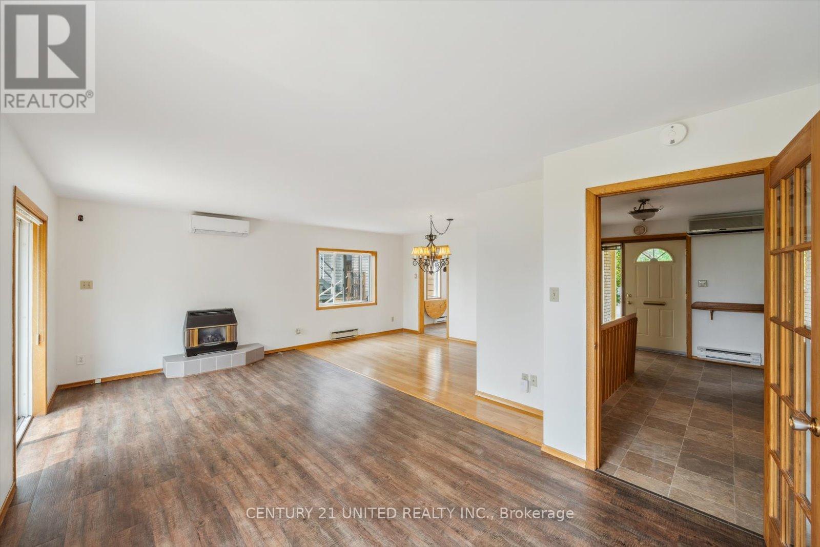 411 Highland Road, Peterborough (Northcrest Ward 5), Ontario  K9H 5J6 - Photo 14 - X12436242