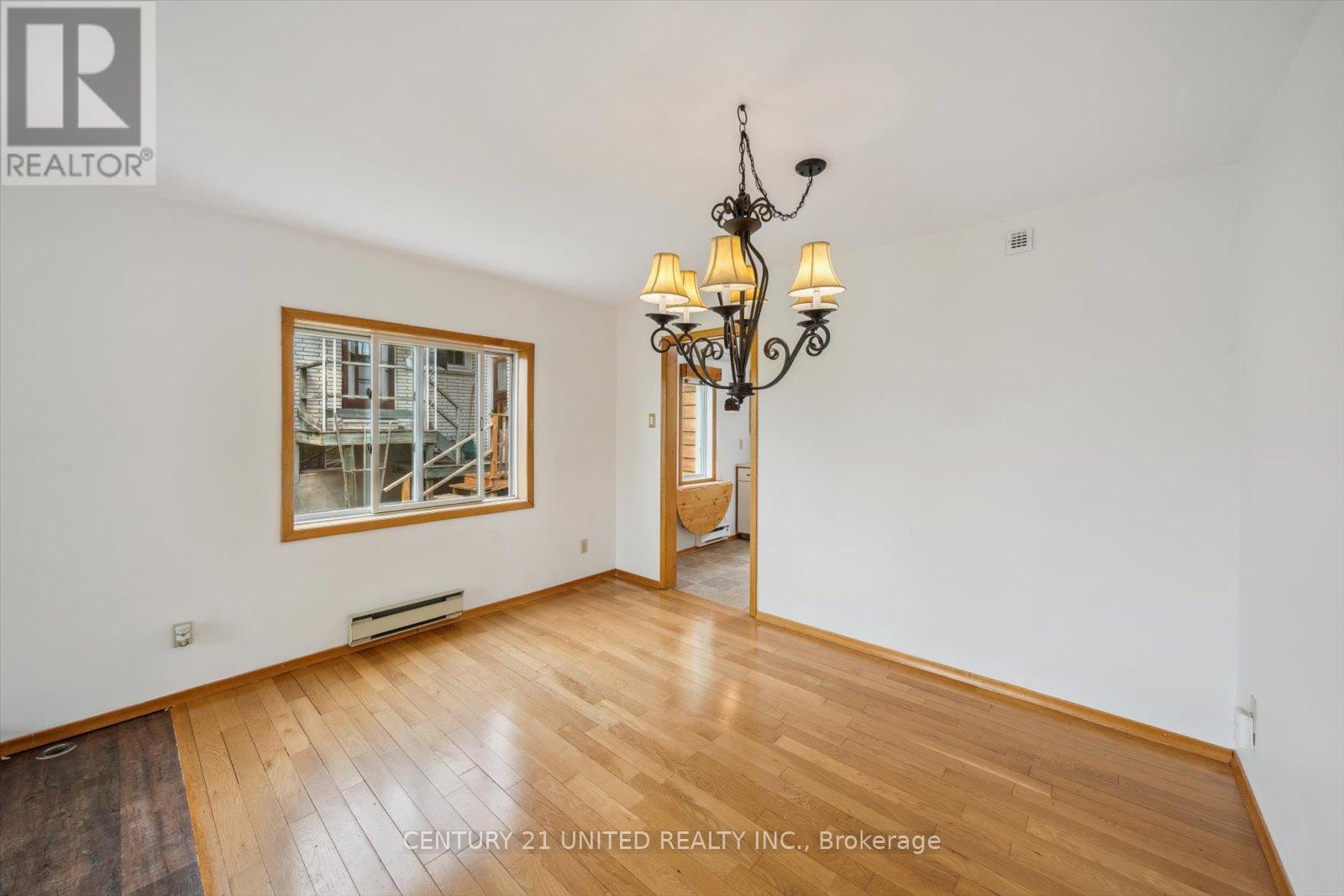 411 Highland Road, Peterborough (Northcrest Ward 5), Ontario  K9H 5J6 - Photo 18 - X12436242