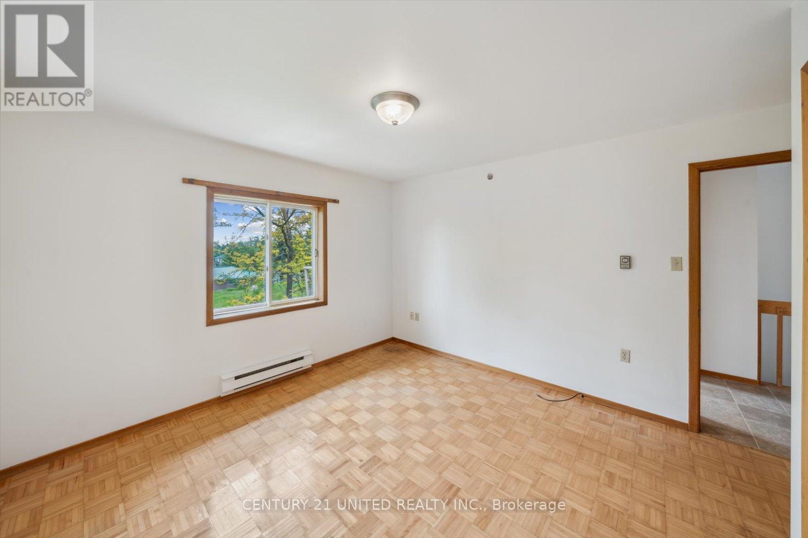 411 Highland Road, Peterborough (Northcrest Ward 5), Ontario  K9H 5J6 - Photo 24 - X12436242