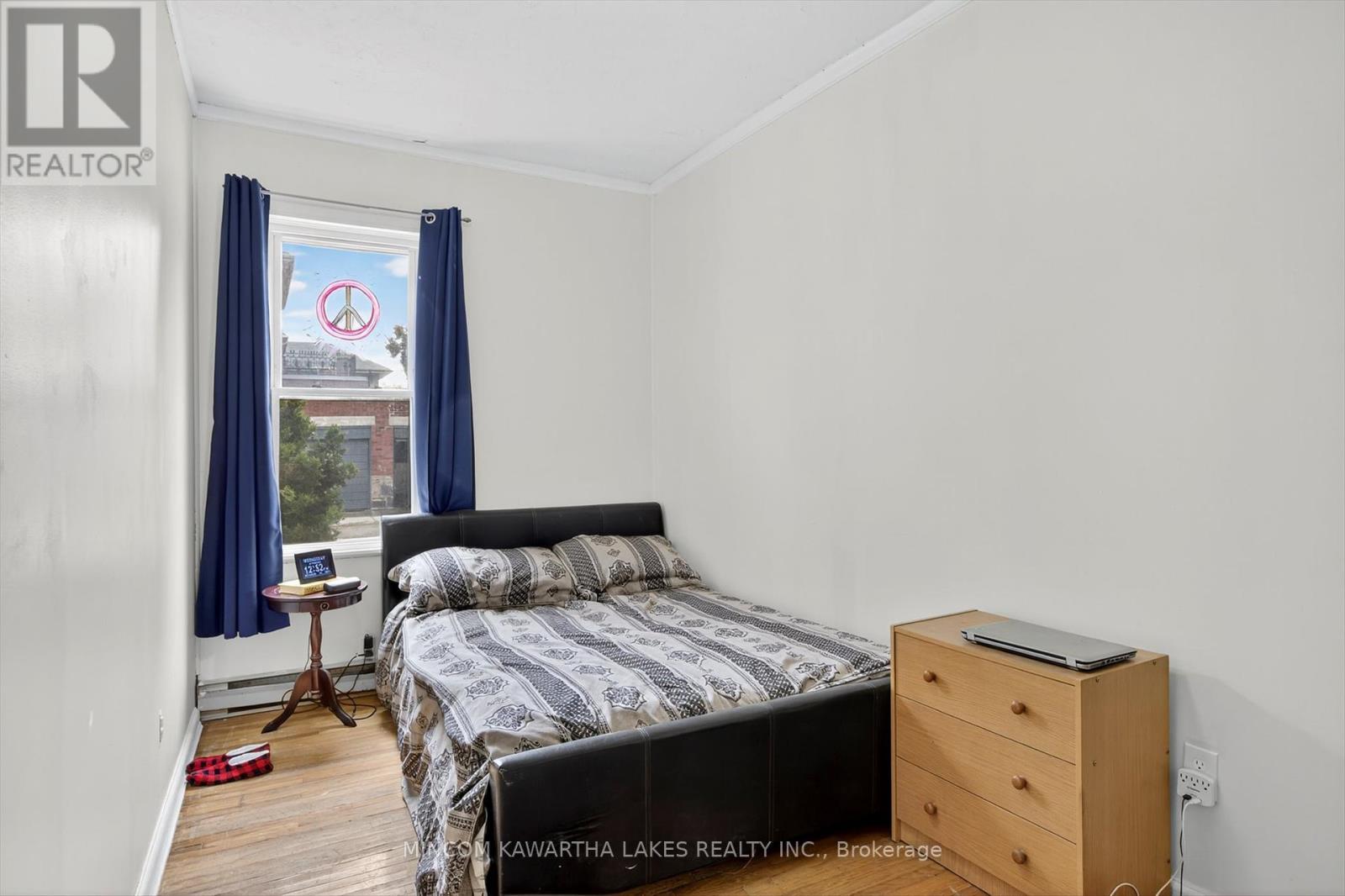 563 Aylmer Street N, Peterborough (Town Ward 3), Ontario  K9H 3W8 - Photo 14 - X12436474