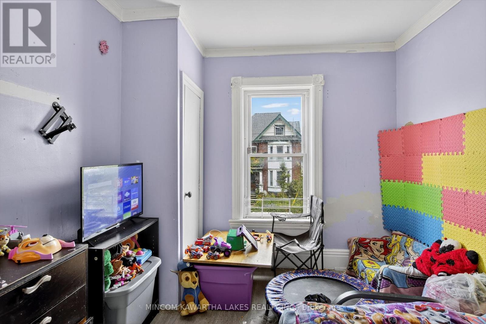 563 Aylmer Street N, Peterborough (Town Ward 3), Ontario  K9H 3W8 - Photo 25 - X12436474