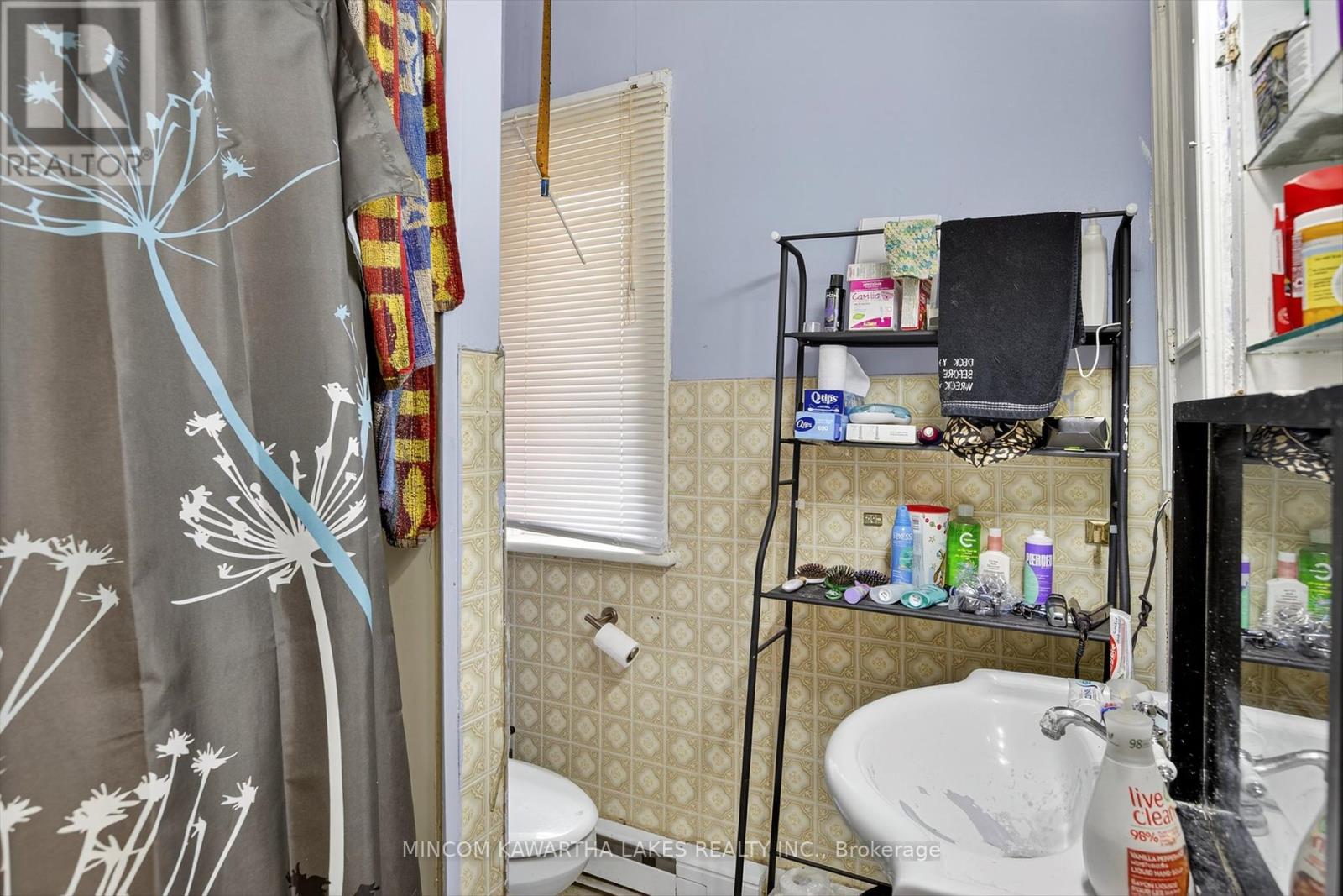 563 Aylmer Street N, Peterborough (Town Ward 3), Ontario  K9H 3W8 - Photo 27 - X12436474