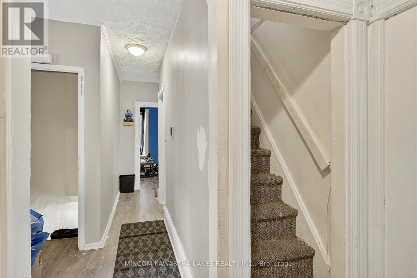 563 Aylmer Street N, Peterborough (Town Ward 3), Ontario  K9H 3W8 - Photo 28 - X12436474