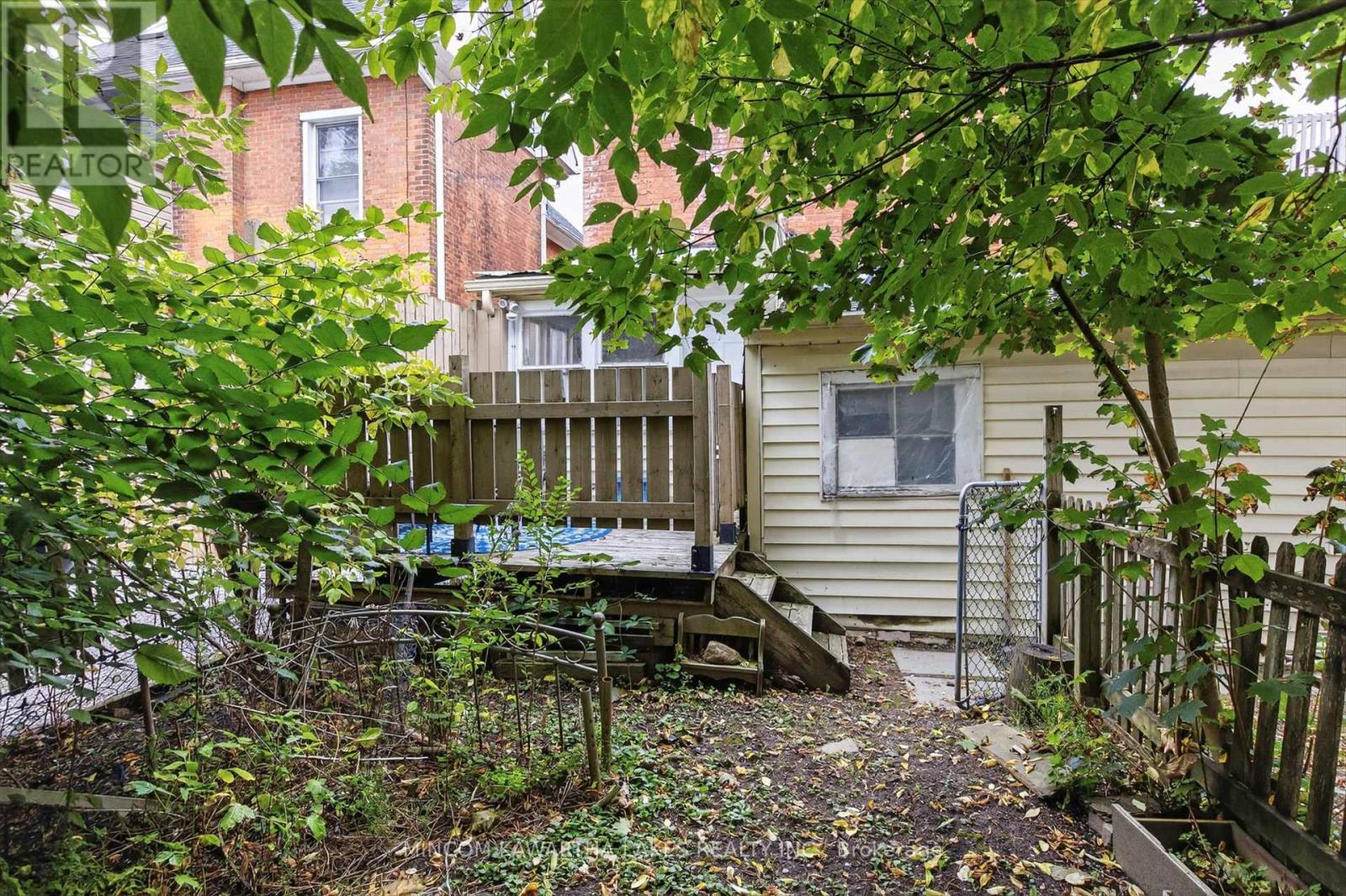 563 Aylmer Street N, Peterborough (Town Ward 3), Ontario  K9H 3W8 - Photo 41 - X12436474