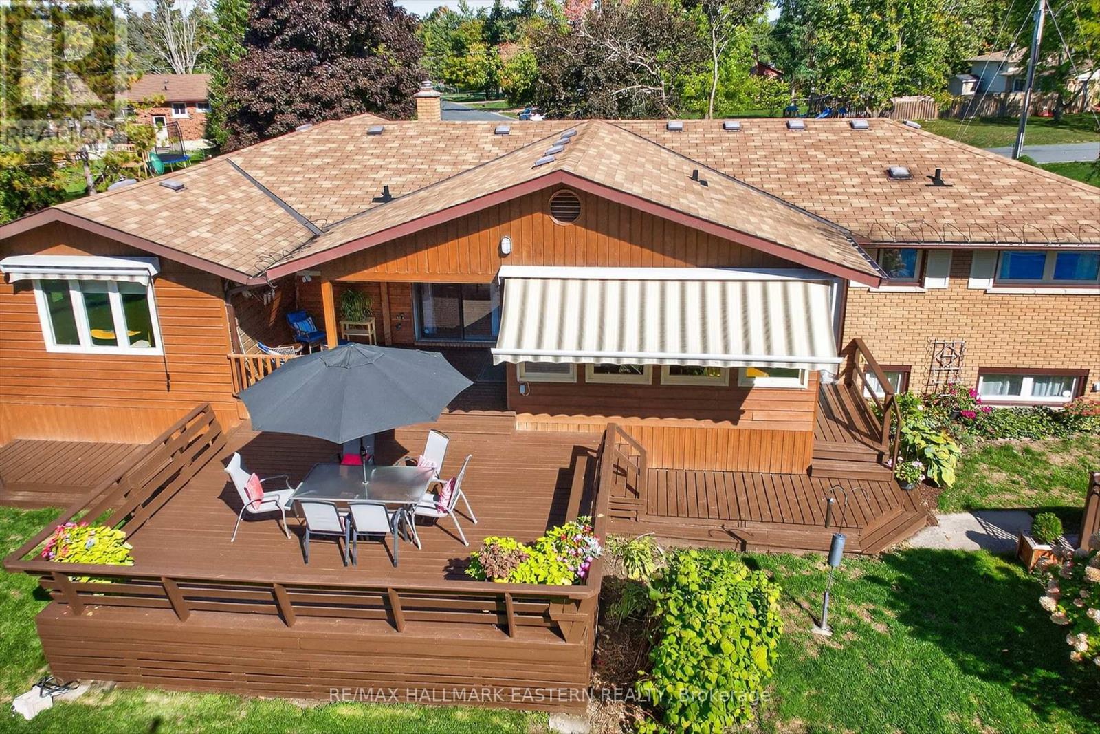 244 Patricia Crescent, Selwyn, Ontario  K9J 0C7 - Photo 39 - X12436576