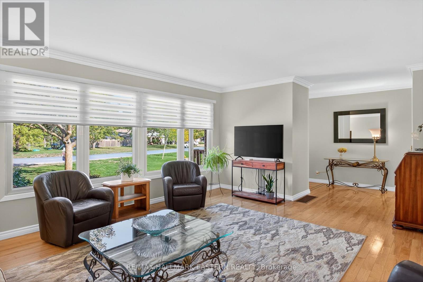 244 Patricia Crescent, Selwyn, Ontario  K9J 0C7 - Photo 5 - X12436576