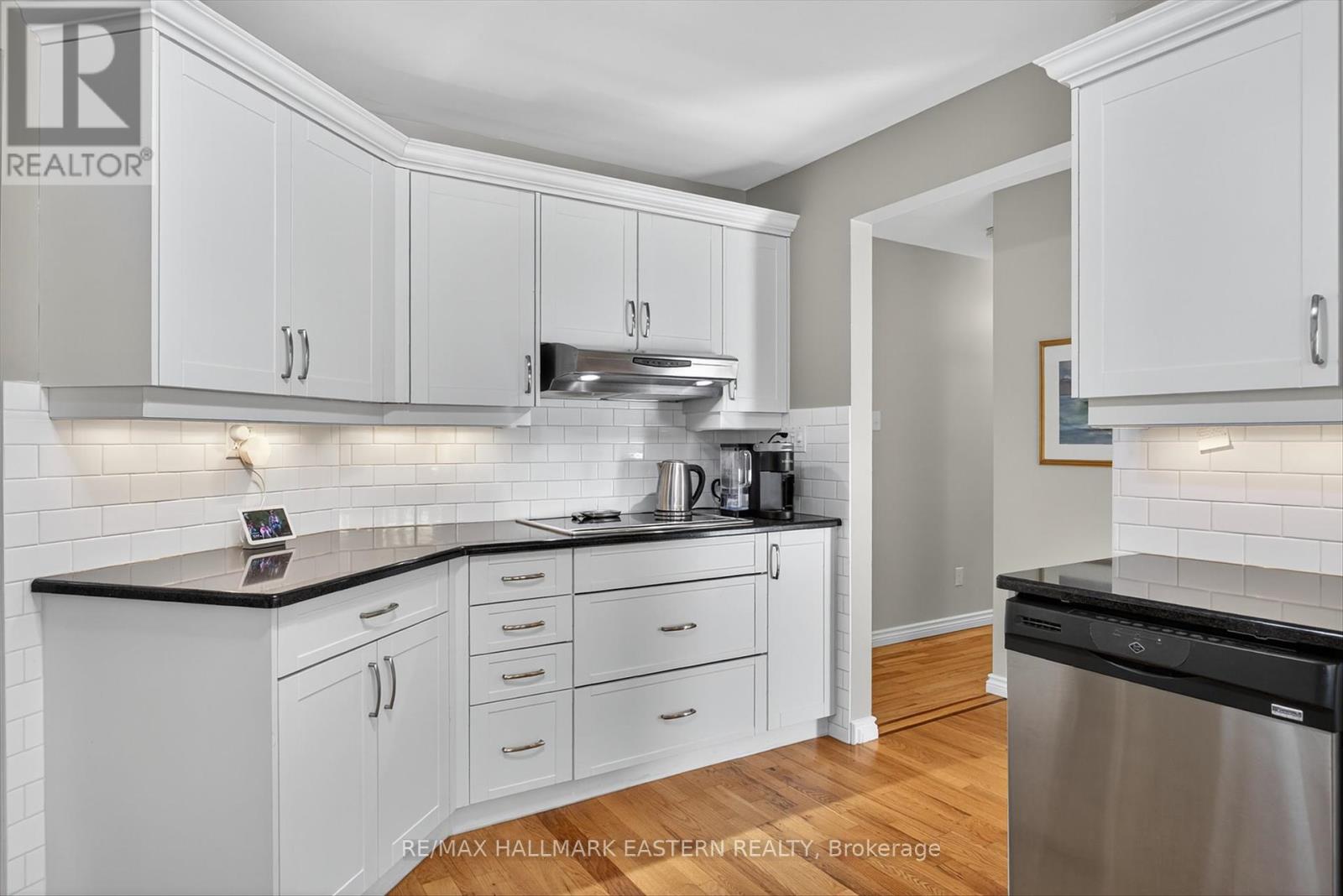 244 Patricia Crescent, Selwyn, Ontario  K9J 0C7 - Photo 7 - X12436576