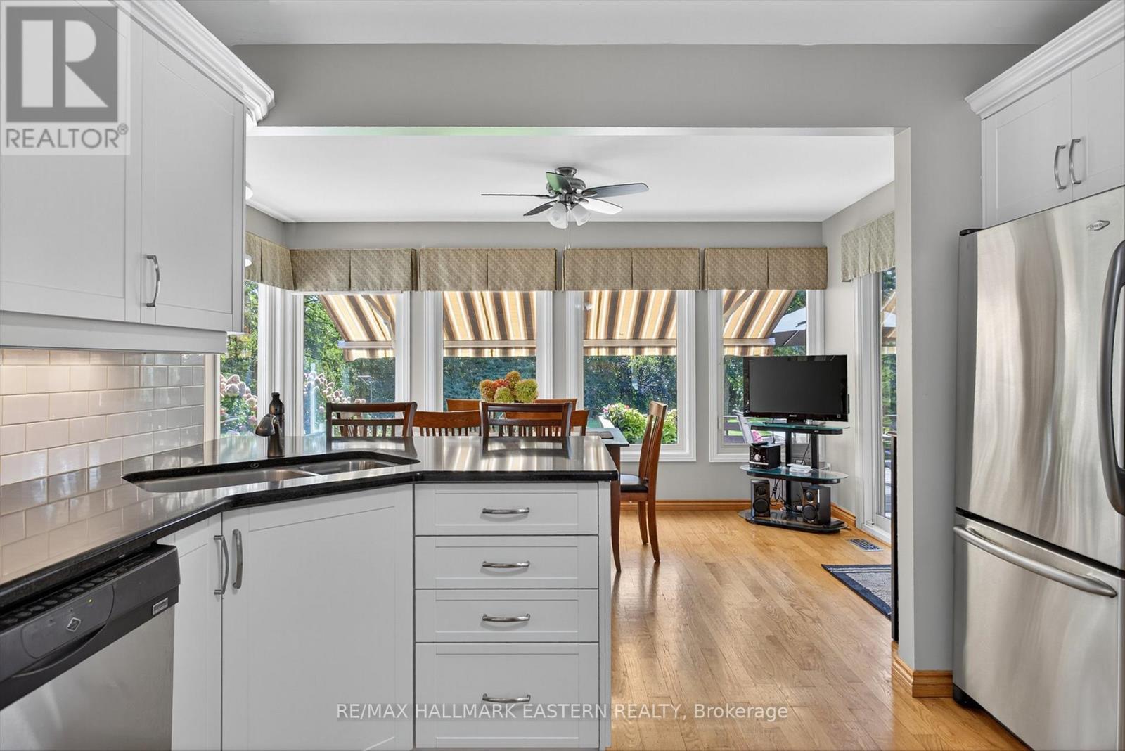 244 Patricia Crescent, Selwyn, Ontario  K9J 0C7 - Photo 9 - X12436576