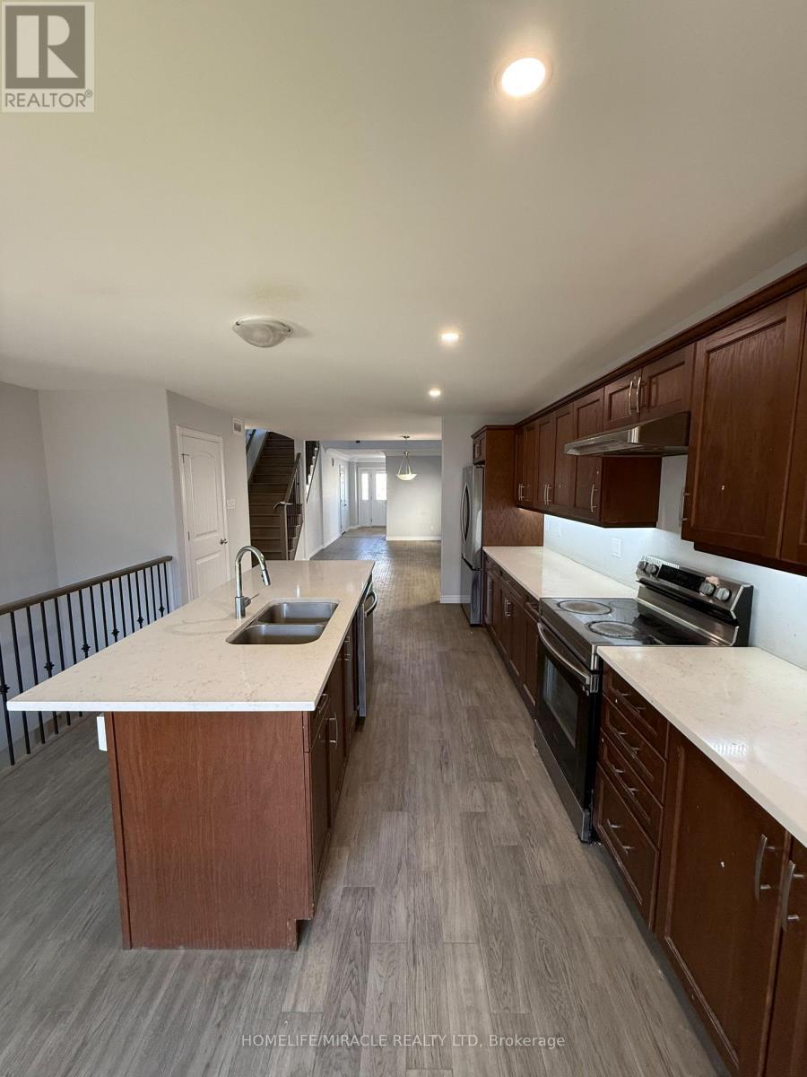 308 Mullighan Gardens, Peterborough (Monaghan Ward 2), Ontario  K9K 0H2 - Photo 11 - X12436233